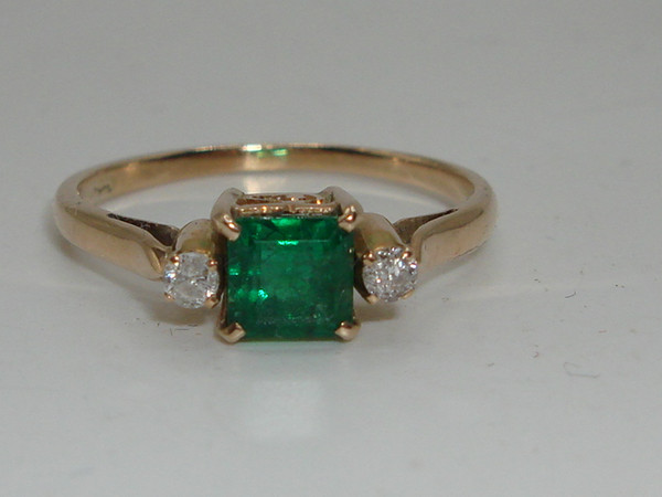 Elegant 14K Gold Emerald & Diamond Ring, Size 6 - Vintage Style
