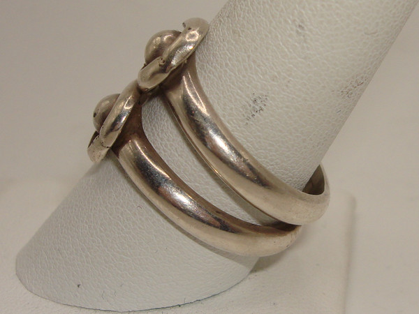 Vintage Taxco Silver Double Wave Ball Ring - Size 9.5