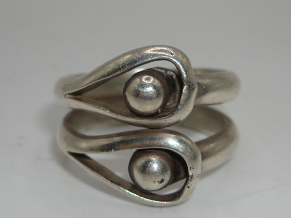 Vintage Taxco Silver Double Wave Ball Ring - Size 9.5
