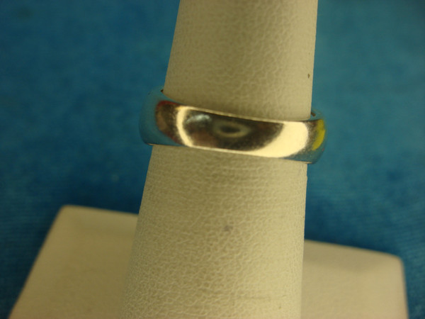 Sterling Silver Elephant Ring with Amber Stone - Size 6, Pre-Owned