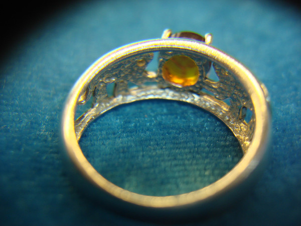 Sterling Silver Elephant Ring with Amber Stone - Size 6, Pre-Owned