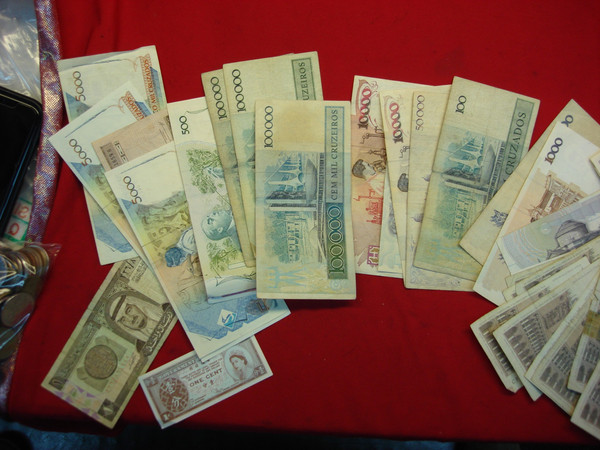 Vintage European & Brazilian Banknotes & Coins Collection (1980s-1990s)