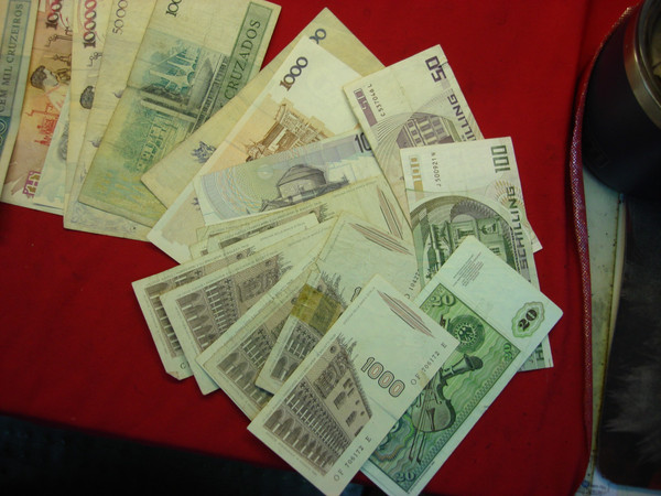 Vintage European & Brazilian Banknotes & Coins Collection (1980s-1990s)