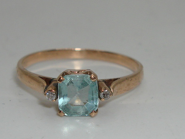 Vintage 10K Gold Aqua & Diamond Ring | Size 6 | 1/3 CTW