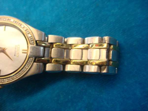 Citizen Eco-Drive Ladies Watch G670, MOP Dial & Diamonds - Stainless Steel Bracelet