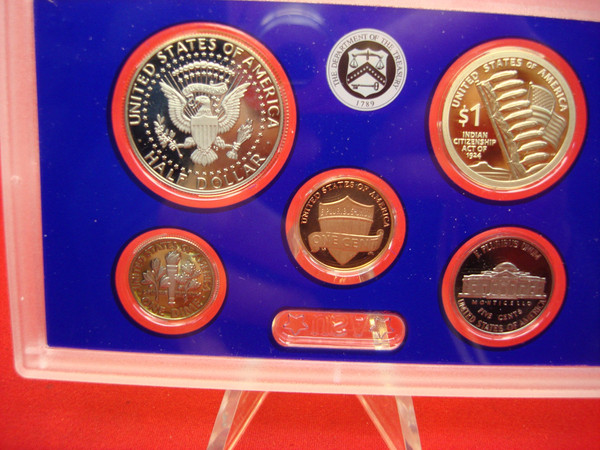 2024 U.S. 10 PC Clad Proof Set - Complete with American Women Quarters & Box