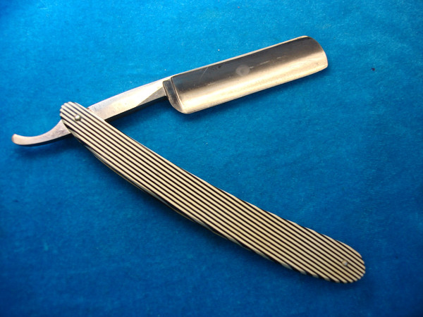 Vintage GENCO Straight Razor with Fancy Side Panels - Excellent Condition