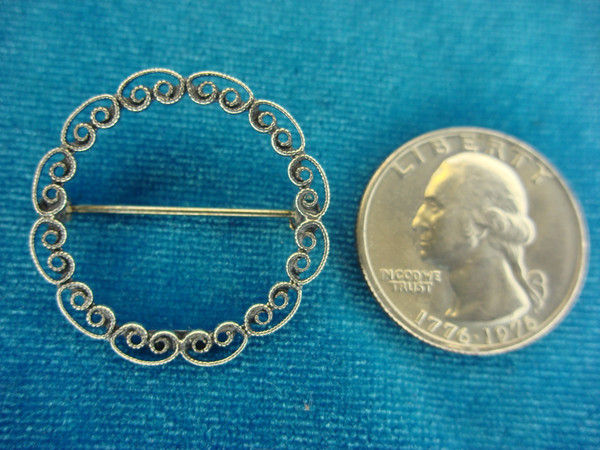 Vintage Beau Sterling 1 1/8 Inch Circle Pin - Great Condition - 2.1 Grams