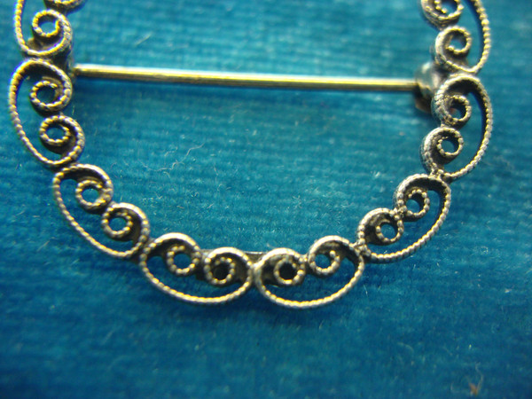 Vintage Beau Sterling 1 1/8 Inch Circle Pin - Great Condition - 2.1 Grams