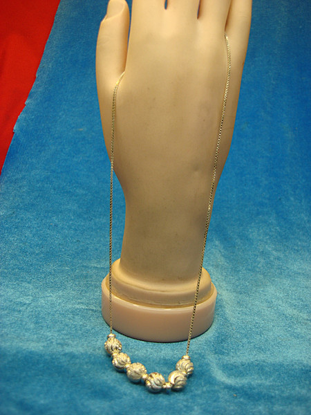 Sterling Silver Floating Bead Necklace - Diamond Cut & Square Link - 16 Inch