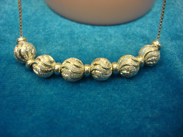 Sterling Silver Floating Bead Necklace - Diamond Cut & Square Link - 16 Inch