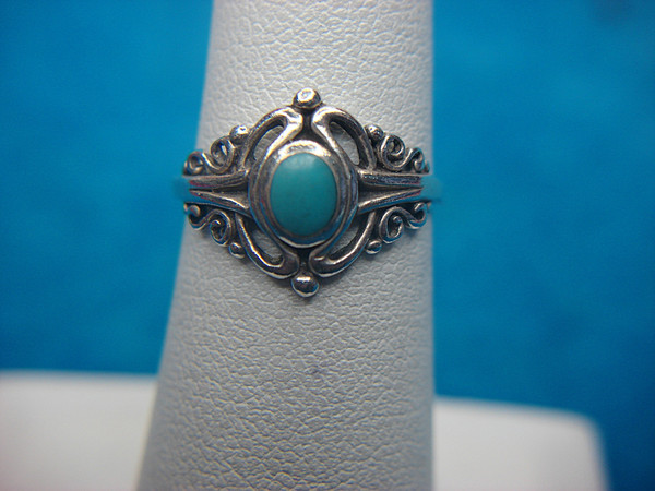 Stunning Turquoise Sterling Silver Ring | Size 5.5 | Fancy Setting