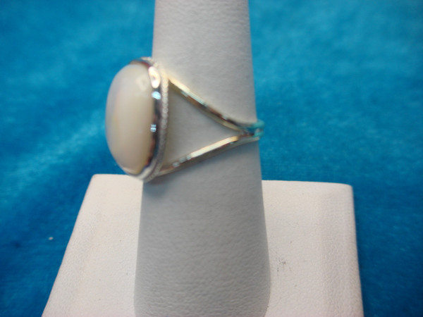 Sterling Silver Moonstone Ring (Size 7) - Domed Round Gemstone
