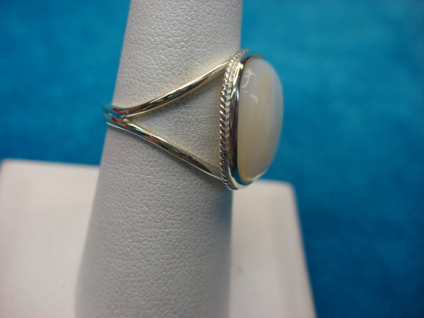 Sterling Silver Moonstone Ring (Size 7) - Domed Round Gemstone