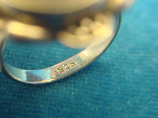 Stunning Southwest Style Sterling Silver Banded Agate Ring (Size 6.5)