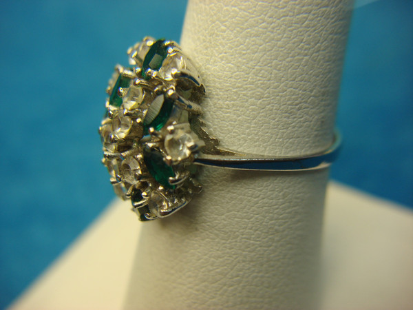 Sterling Silver Ring w/ Clear & Emerald Green Stones - Size 7 1/4