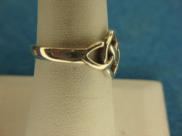 Celtic Sterling Silver Ring - Size 7 1/2 - Vintage Design, Excellent Condition