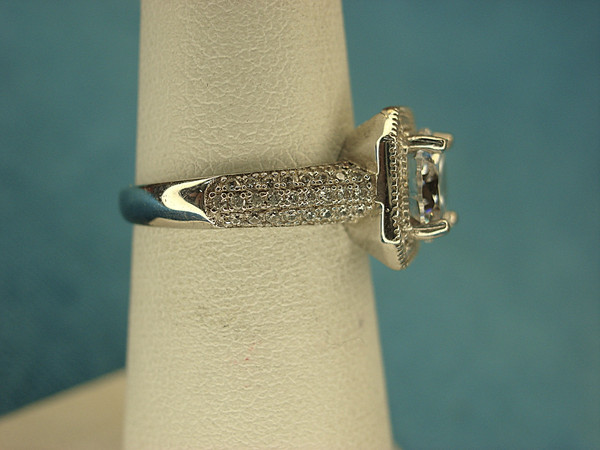 Sterling Silver Ring with Large Simulated Diamond & Accents - Size 5.5