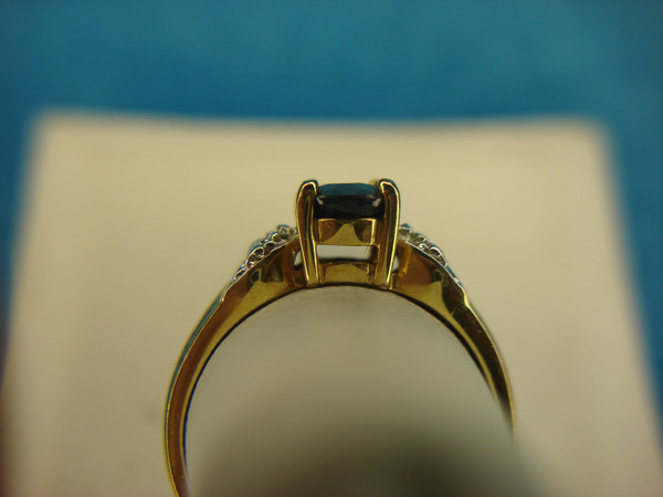 Deep Blue Topaz Sterling Silver Ring with Gold Vermeil (Size 8) - Pre-Owned