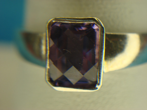 Pre-Owned Sterling Silver Amethyst Ring (Size 9) - Elegant & Timeless