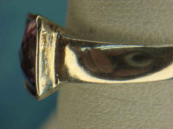 Pre-Owned Sterling Silver Amethyst Ring (Size 9) - Elegant & Timeless