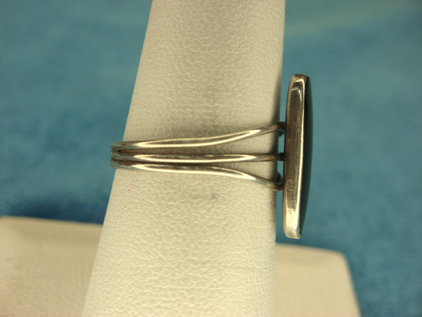 Vintage Sterling Silver Onyx Ring - Size 7 1/4
