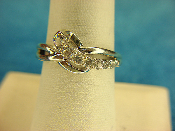 Sterling Silver Ring with Sparkling Round Simulated Diamonds - Size 8