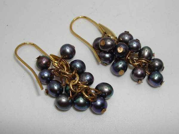 Black Freshwater Baroque Pearl Grape Cluster Earrings - Gold Tone