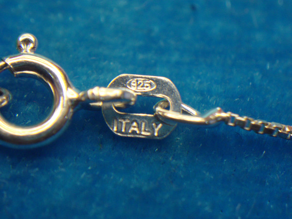 Sterling Silver Treble Clef Necklace | Elegant Pre-Owned Pendant for Musicians