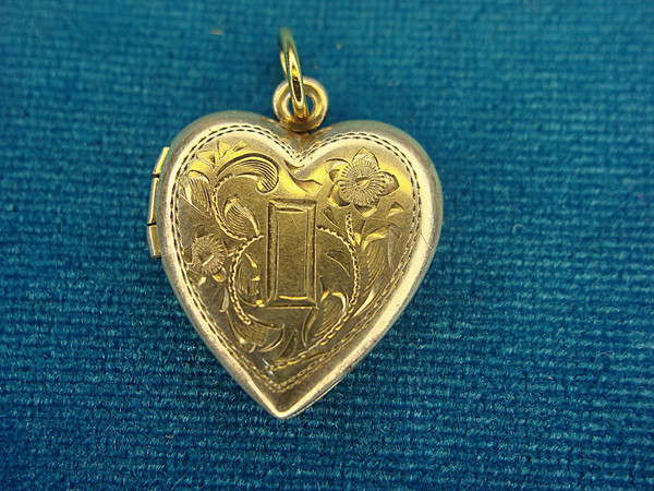 Vintage Gold Filled Locket - 12K GF Extra Fancy Design,  Secure Snap Closure