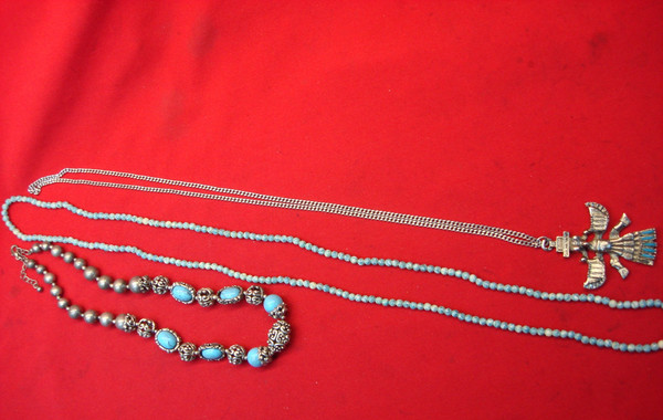 Vintage Southwest Style Necklace Set - Estate Find (3 Pcs)