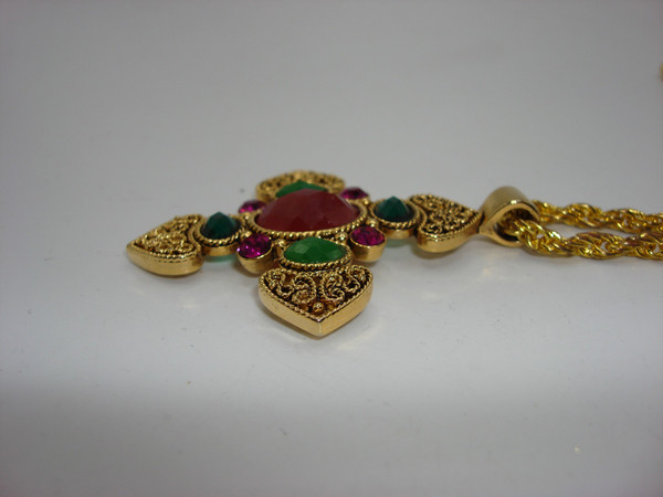 Vintage Byzantine Cross Pendant Necklace - 24