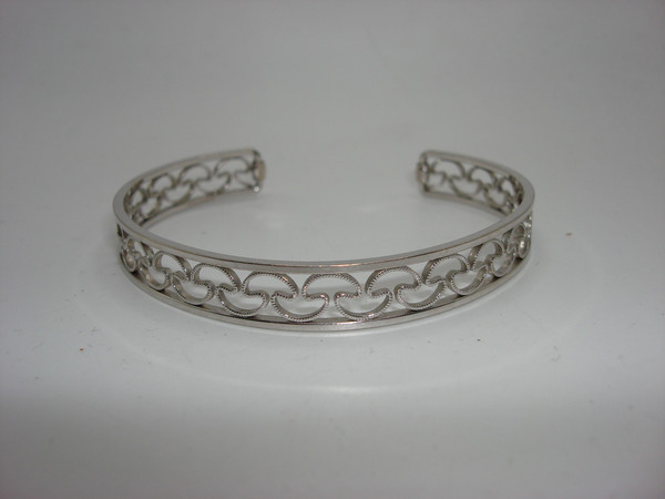 Vintage Krementz Silver Filigree Cuff Bracelet (6 3/4