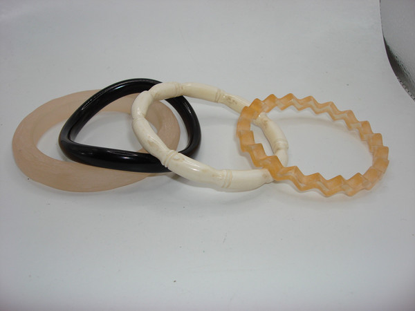 Vintage Lucite Bangle Bracelet Set of 4 | Bamboo, Peach Zigzag, Black & Frosted Pink