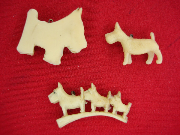Vintage Cracker Jack Prizes - Celluloid Scotties & Schnausers (3-Piece Set) 1940s