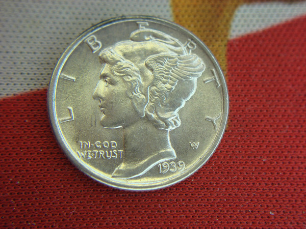 1939 Mercury Dime - Nice Details & Attractive Surfaces - Great for Collections