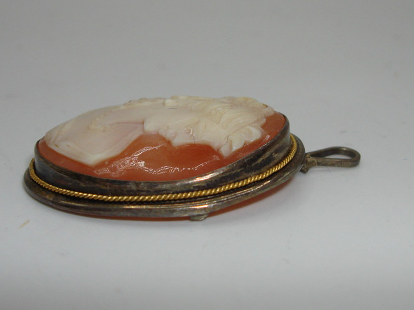 Vintage 900 Silver Carved Shell Cameo Pendant - Elegant Lady Portrait
