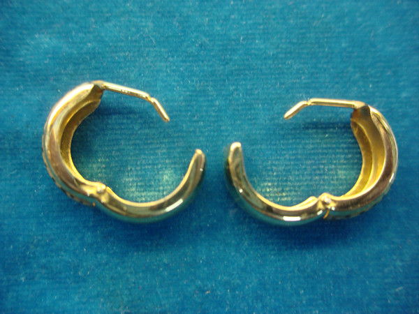 14K Yellow Gold Leopard Print Enamel Earrings - Pre-Owned, Excellent Condition