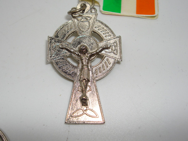 Celtic Connemara Marble Rosary Keychain - Paidrin Beag (10 Beads) - Made in Ireland