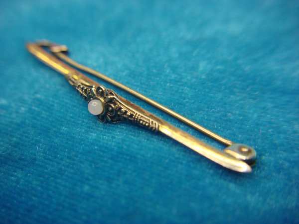 Vintage Bar Pins Set: Diamond Simulant & Pearl, Gold & Silver Tone