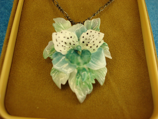 Vintage Hand-Painted Bone China Leaf Pendant & Chain | Fine English Estate Jewelry