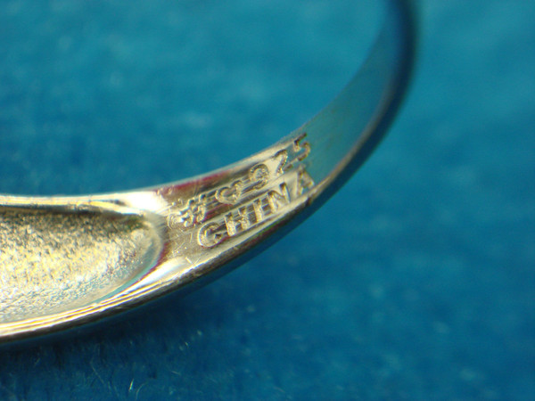 Emerald Green Stone & Diamond Sterling Silver Ring (Size 7)