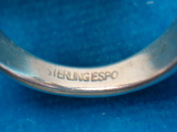 Elegant Sterling Silver Ring with Blue Stone - Size 6 (Pre-Owned)