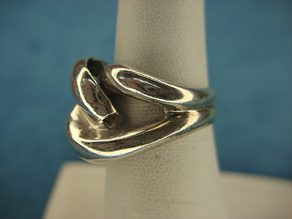 Sterling Silver Crossover Ring (Size 6) - Heavy, Pre-Owned, 9.8g