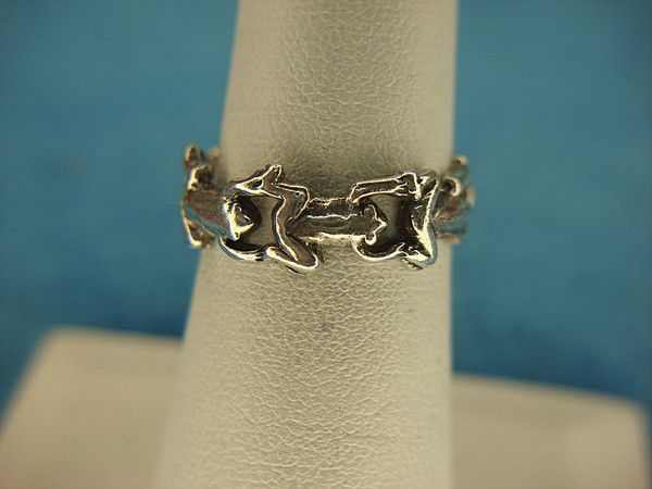 Sterling Silver Frog Ring - Size 6 1/2 - Pre-Owned