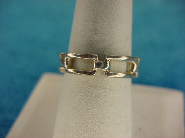 Sterling Silver Link Pattern Band Ring (Size 9) - Pre-Owned