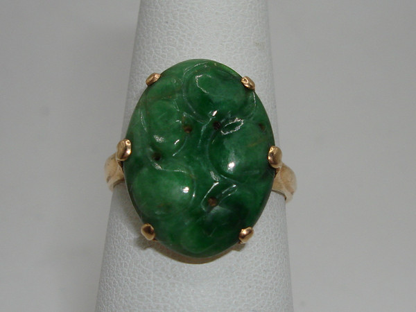 Vintage 14K Gold Carved Jade Ring | Size 6.5 | Elegant & Unique