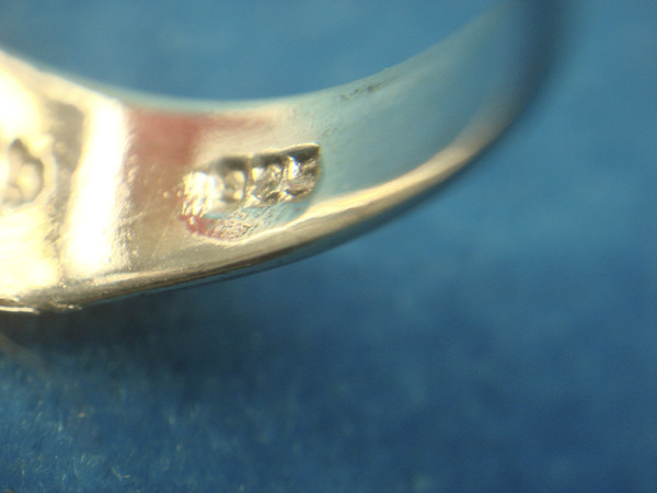 Sterling Silver Onyx Ring Size 7 3/4 - Pre-Owned