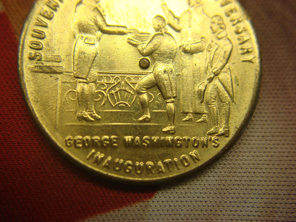 1939 New York World's Fair Commemorative Medal - George Washington Inauguration (Excellent Condition)
