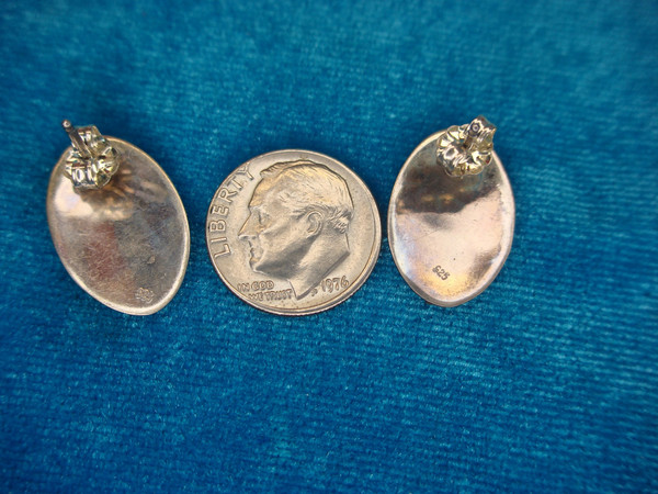 Sterling Silver Abstract Spiral Earrings with Black Enamel - Modern & Elegant (Pre-Owned)